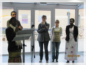 Lecture de la charte de la Semaine de la Solidarité Internationale (21 au 23 novembre 2012) à Issoire. Lecture de la charte de la Semaine de la Solidarité Internationale (21 au 23 novembre 2012) à Issoire.